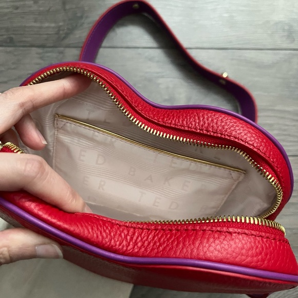 Ted Baker Loverr Leather Crossbody Bag - Picture 7 of 8